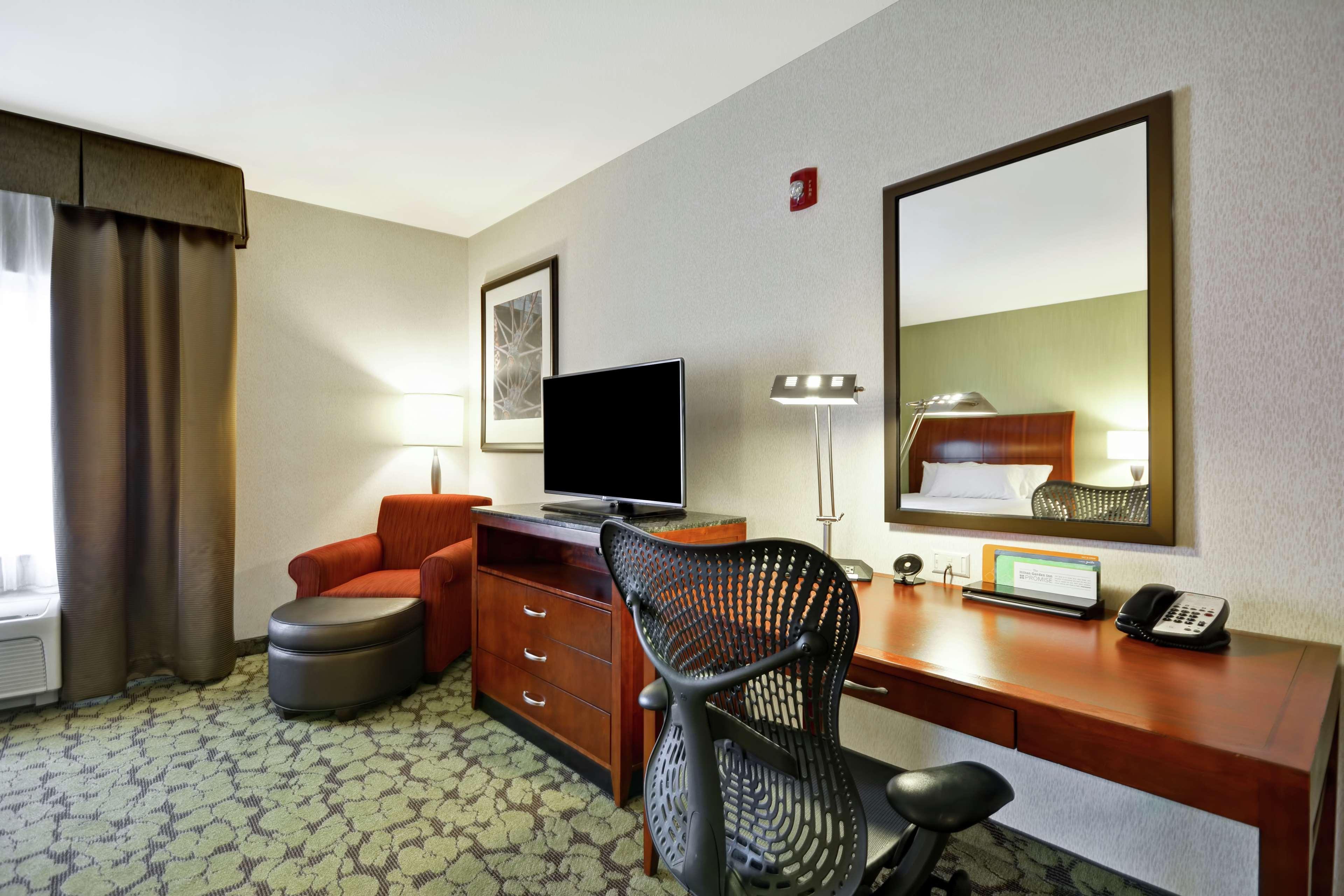 Hilton Garden Inn Форт Коллинс Экстерьер фото