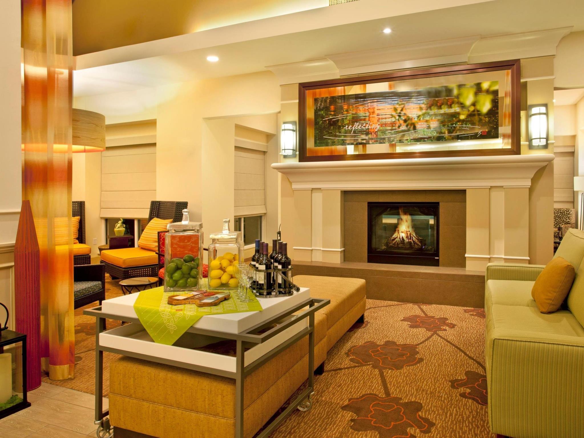 Hilton Garden Inn Форт Коллинс Экстерьер фото